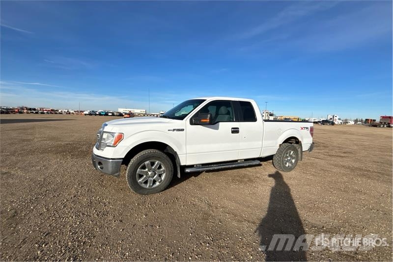 Ford F-150 XLT 4x4 Extended Cab Pickup أخرى