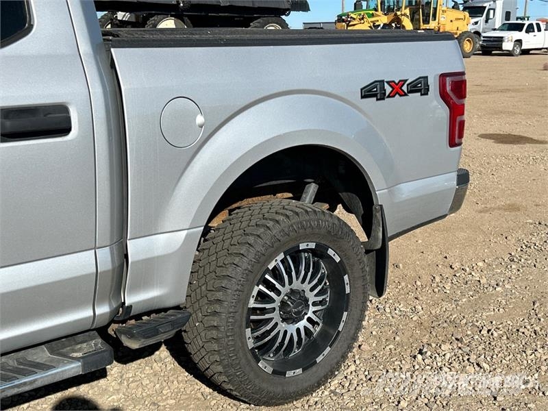 Ford F-150 XLT 4x4 Pickup Andere Transporter