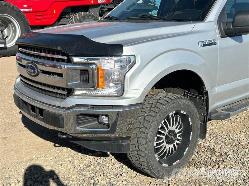 Ford F-150 XLT 4x4 Pickup Andere Transporter