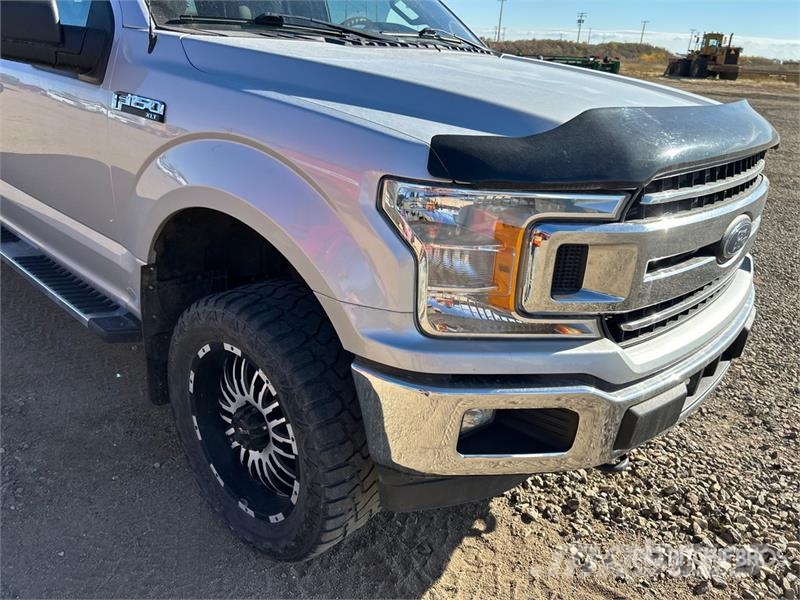 Ford F-150 XLT 4x4 Pickup Andere Transporter