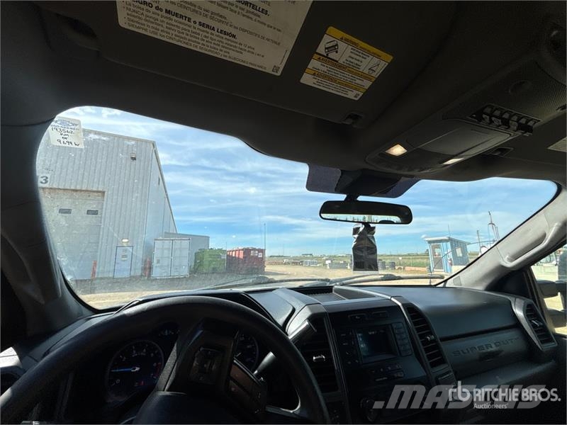 Ford F-250 Kamioni sa otvorenim sandukom