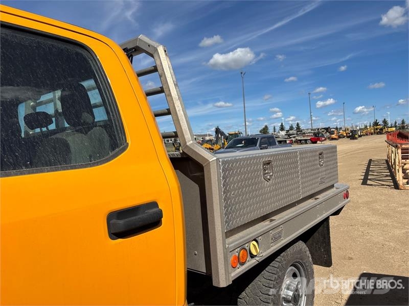 Ford F-250 Kamioni sa otvorenim sandukom