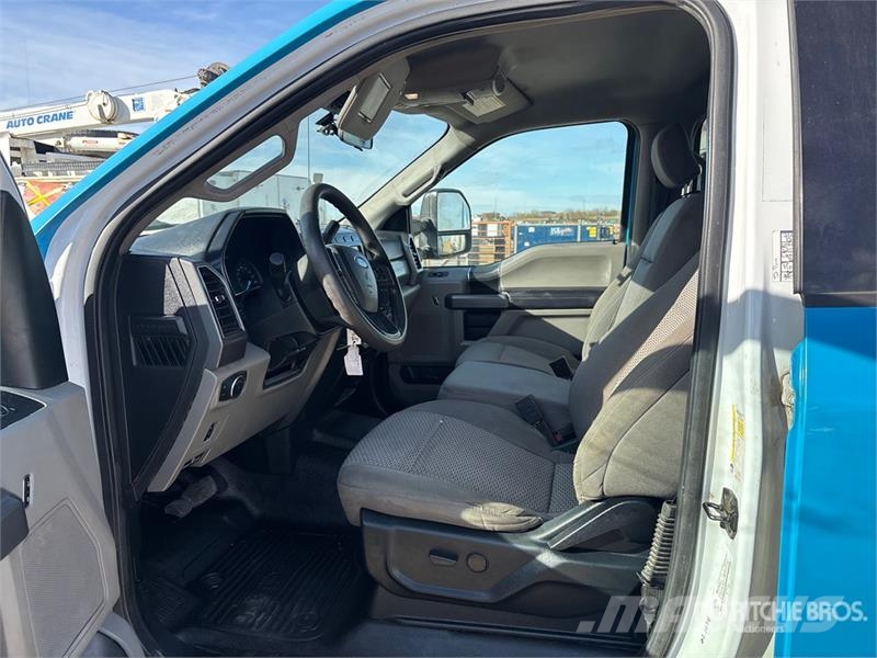 Ford F-250 Flakbilar