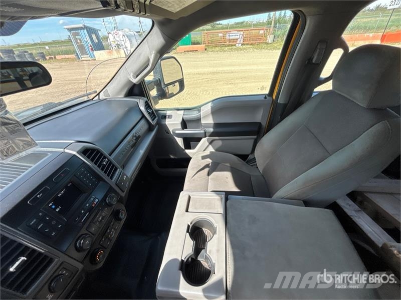 Ford F-250 Kamioni sa otvorenim sandukom