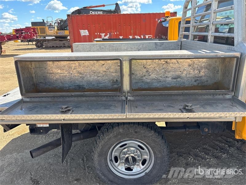 Ford F-250 Kamioni sa otvorenim sandukom