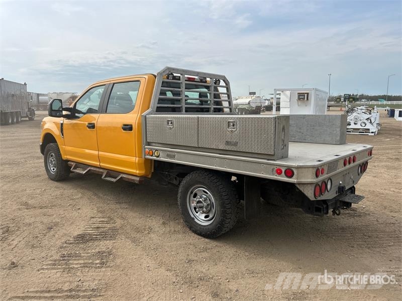Ford F-250 Kamioni sa otvorenim sandukom