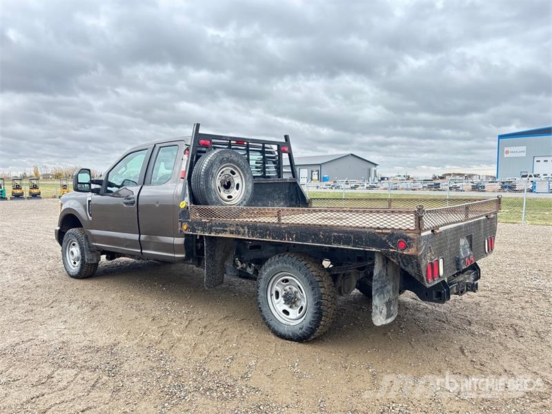 Ford F-250 Flatbed kamyonlar