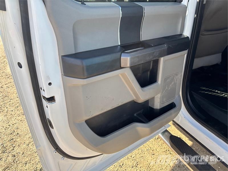 Ford F-250 Flakbilar