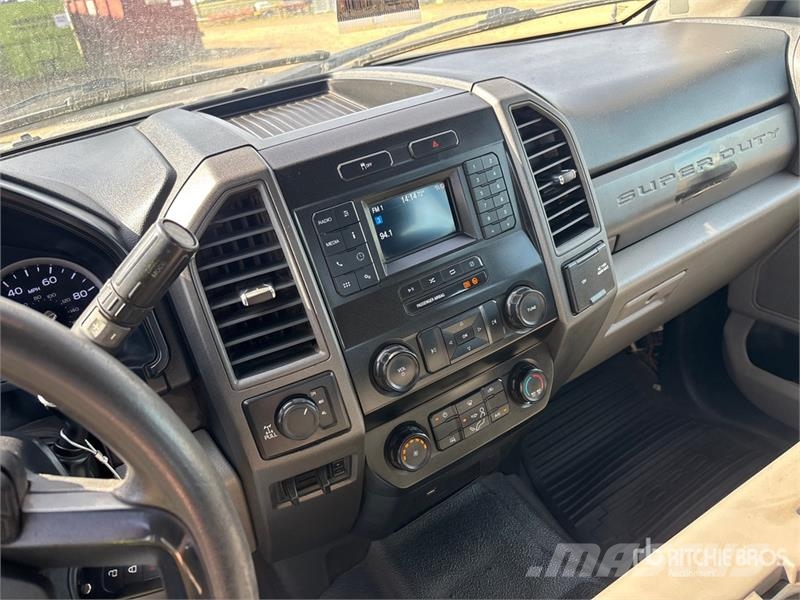 Ford F-250 Kamioni sa otvorenim sandukom