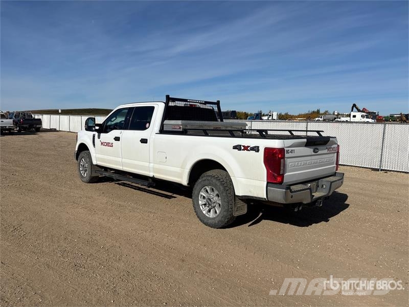 Ford F-250 4x4 Crew Cab Pickup Ostalo