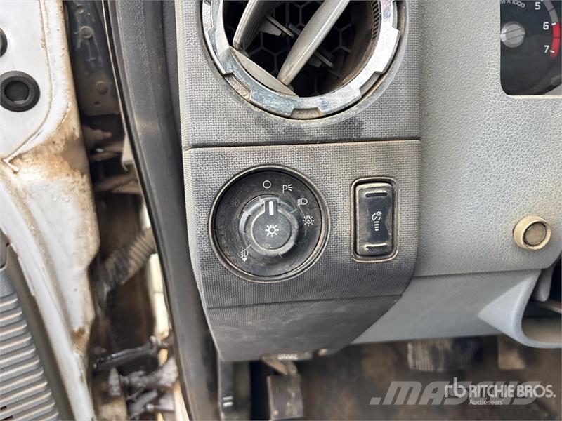 Ford F-250 4x4 Crew Cab Pickup Ostalo