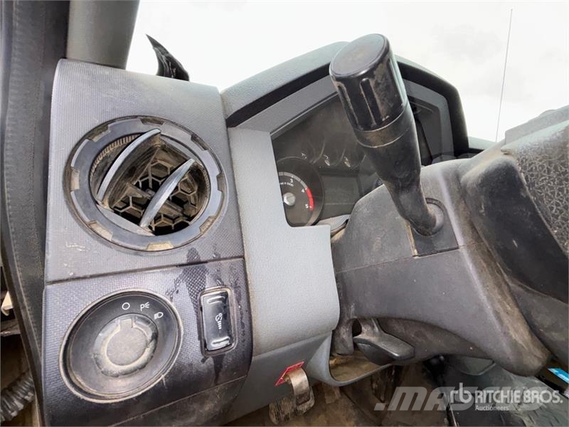 Ford F-250 4x4 Crew Cab Pickup Прочие фургоны
