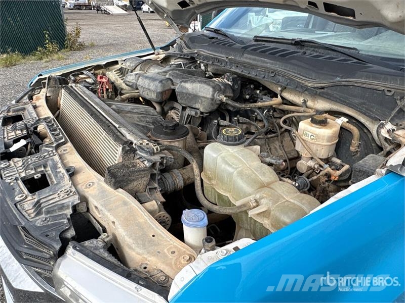 Ford F-250 4x4 Crew Cab Pickup Ostalo