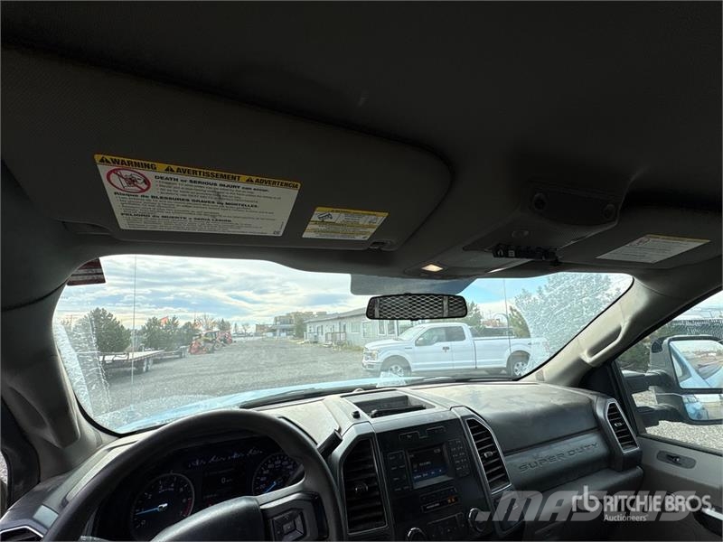 Ford F-250 4x4 Crew Cab Pickup Ostalo