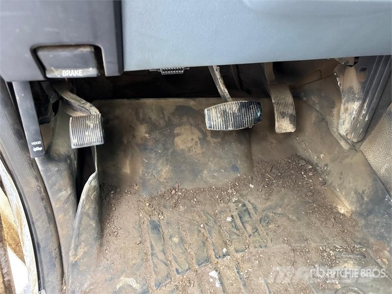 Ford F-250 4x4 Crew Cab Pickup Ostalo
