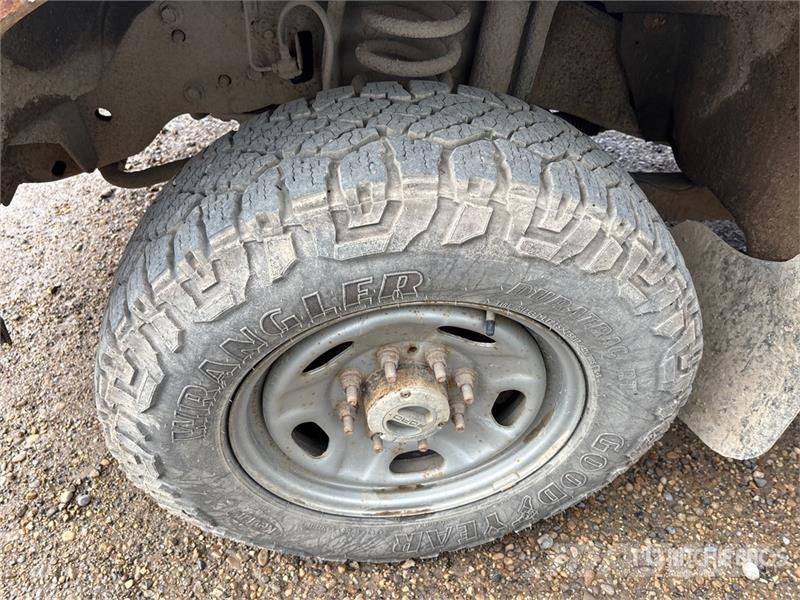Ford F-250 4x4 Crew Cab Pickup Прочие фургоны