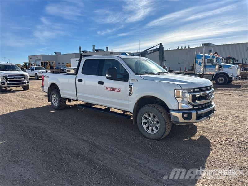 Ford F-250 4x4 Crew Cab Pickup Ostalo
