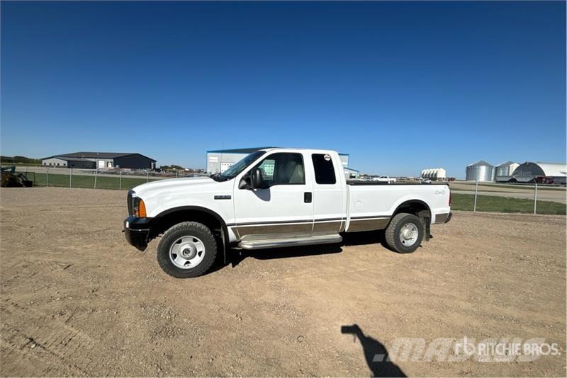Ford F-250 4x4 Extended Cab Pickup Прочие фургоны