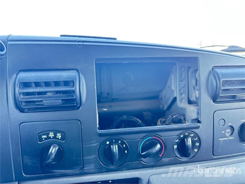 Ford F-250 4x4 Extended Cab Pickup Прочие фургоны