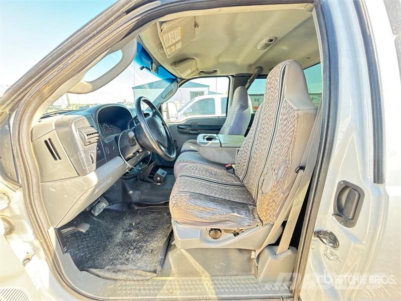 Ford F-250 4x4 Extended Cab Pickup Прочие фургоны
