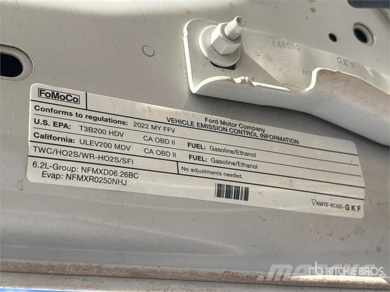 Ford F-250 4x4 Extended Cab Pickup Furgoni altro