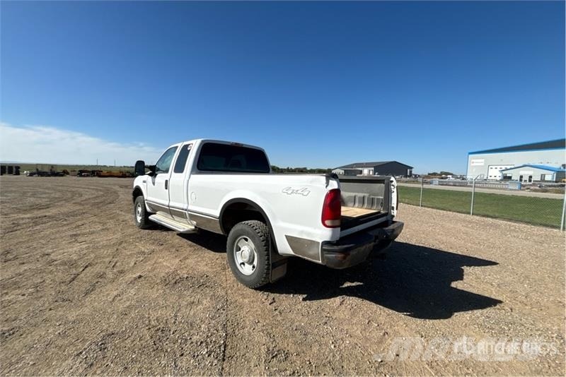 Ford F-250 4x4 Extended Cab Pickup Прочие фургоны