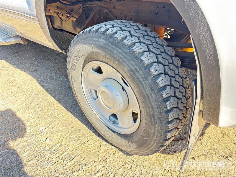Ford F-250 4x4 Extended Cab Pickup Прочие фургоны
