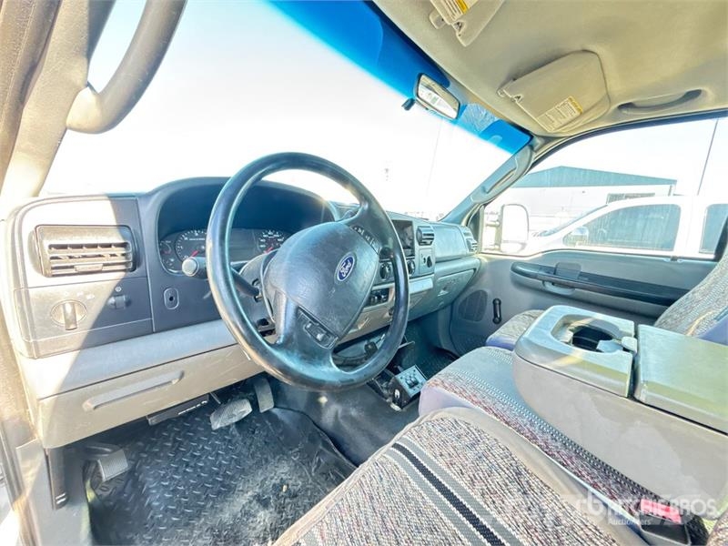 Ford F-250 4x4 Extended Cab Pickup Прочие фургоны