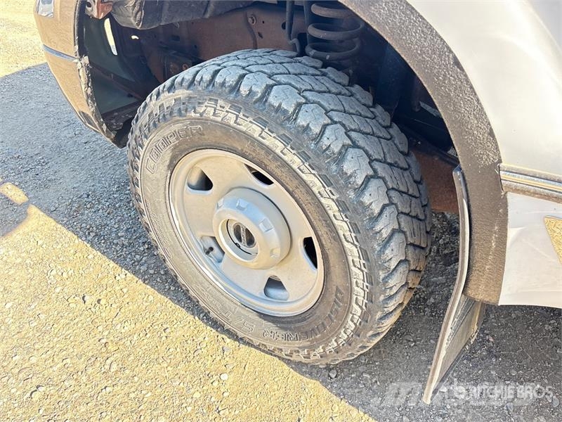 Ford F-250 4x4 Extended Cab Pickup Прочие фургоны