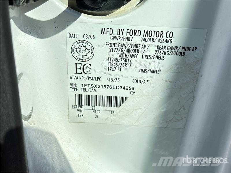 Ford F-250 4x4 Extended Cab Pickup Прочие фургоны
