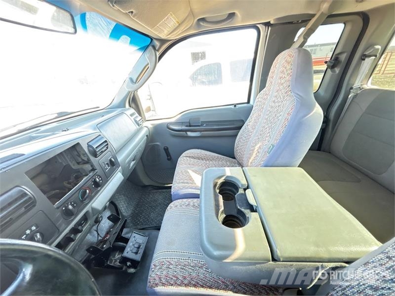 Ford F-250 4x4 Extended Cab Pickup Прочие фургоны