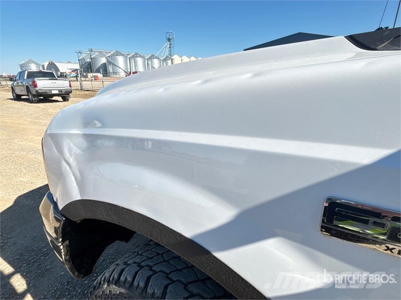 Ford F-250 4x4 Extended Cab Pickup Прочие фургоны