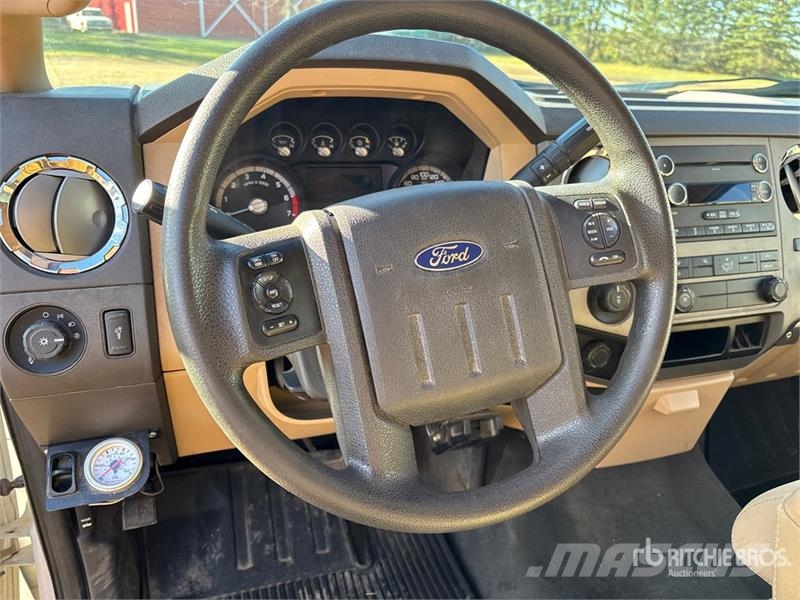 Ford F-250 4x4 Pickup Other
