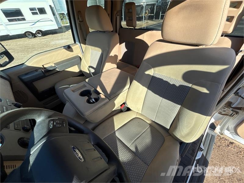 Ford F-250 4x4 Pickup Other