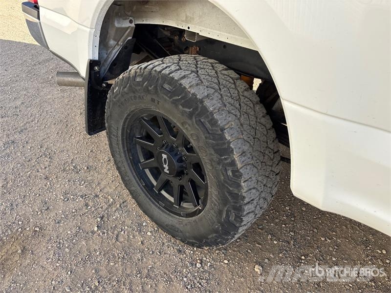 Ford F-250 4x4 Pickup Inne