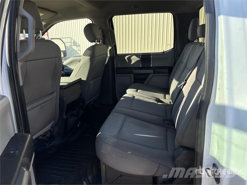 Ford F-250 4x4 Pickup Inne