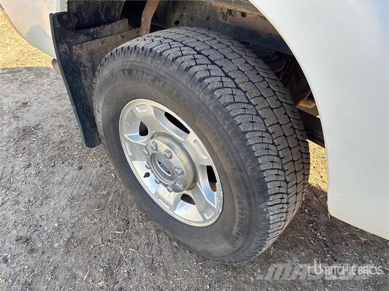 Ford F-250 4x4 Pickup Other