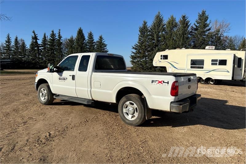 Ford F-250 4x4 Pickup Other