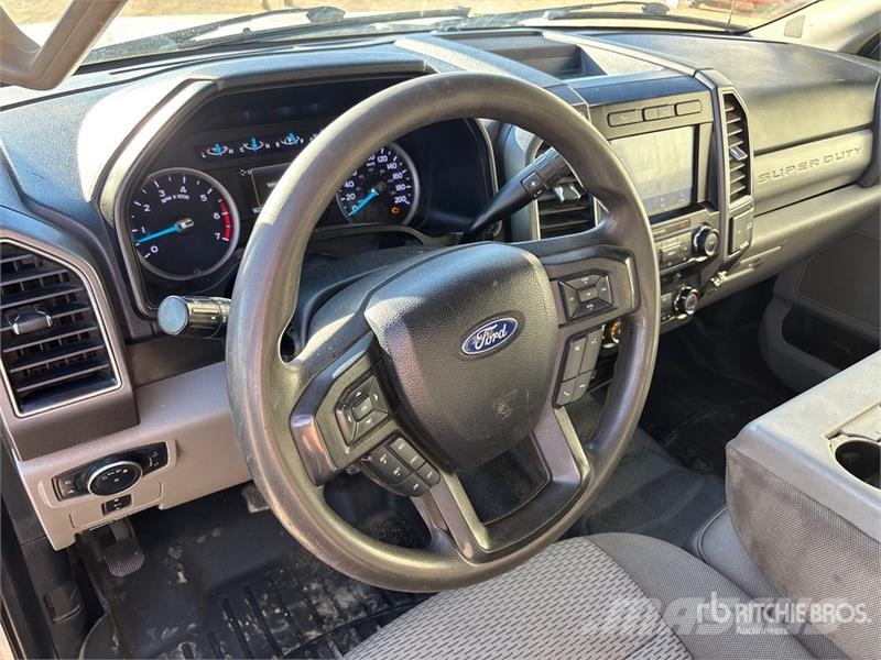 Ford F-250 FX4 4x4 Crew Cab Pickup Autre fourgon / utilitaire