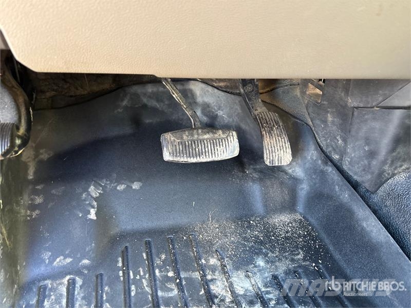 Ford F-250 FX4 4x4 Crew Cab Pickup Autre fourgon / utilitaire