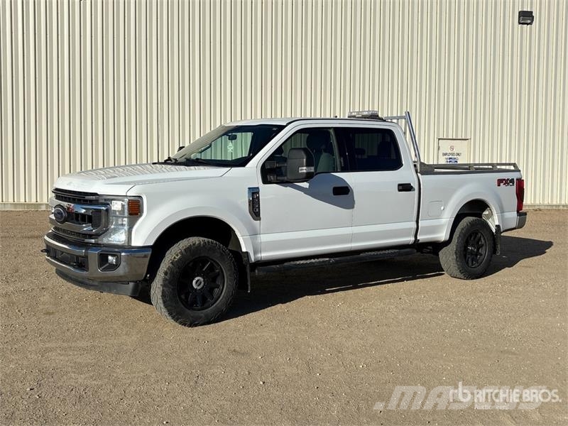Ford F-250 FX4 4x4 Crew Cab Pickup Autre fourgon / utilitaire