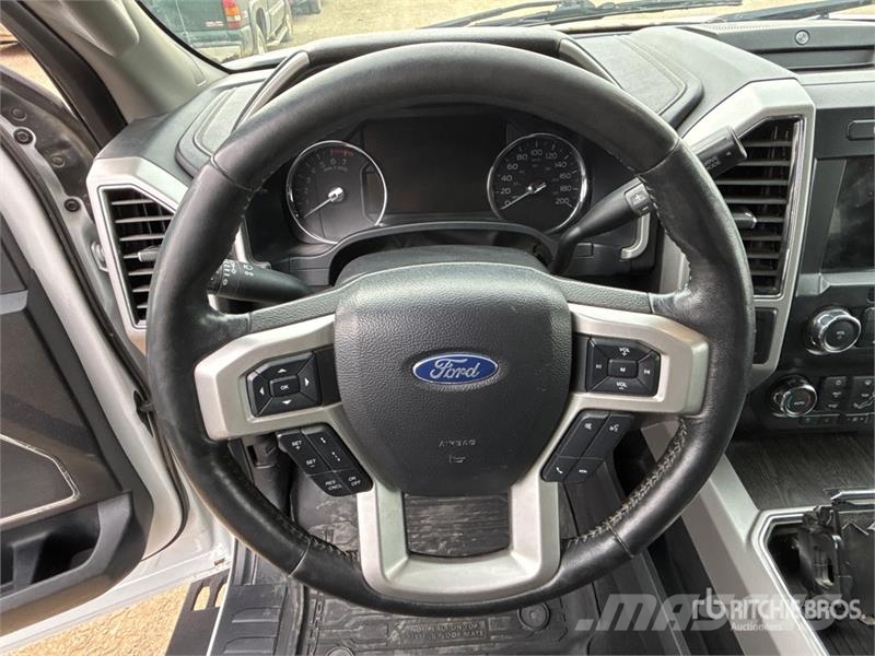 Ford F-250 Lariat 4x4 Crew Cab Pickup Прочие фургоны