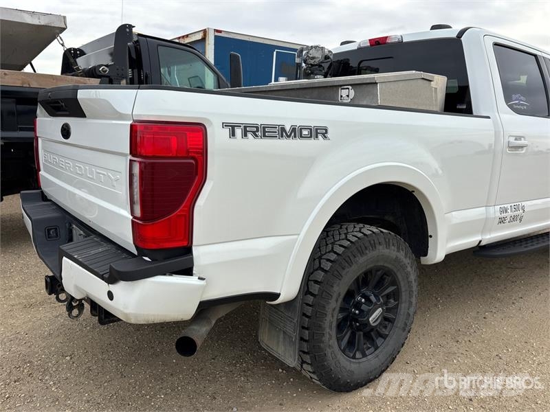 Ford F-250 Lariat 4x4 Crew Cab Pickup Прочие фургоны