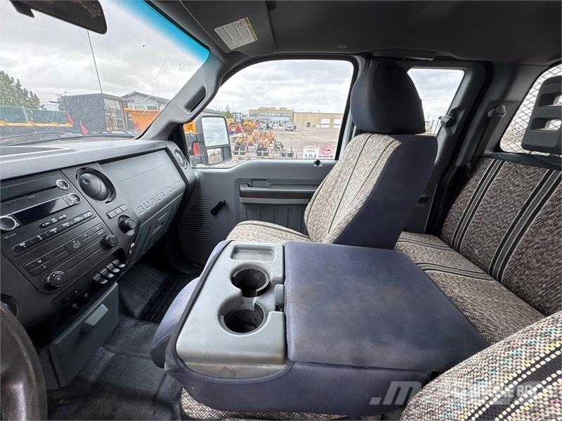 Ford F-250 XL 4x2 Extended Cab Pickup Ostalo