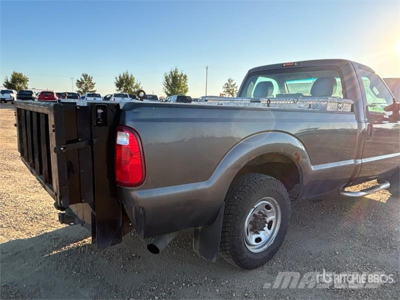 Ford F-250 XL 4x2 Pickup Anders