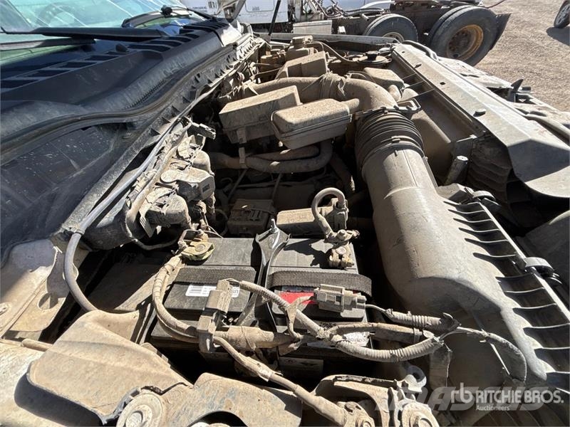 Ford F-250 XL 4x4 Crew Cab Pickup Other