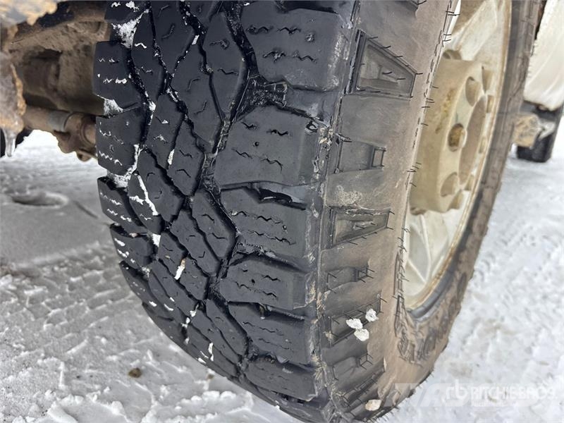 Ford F-250 XL 4x4 Crew Cab Pickup أخرى