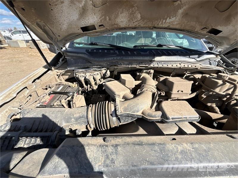 Ford F-250 XL 4x4 Crew Cab Pickup Other
