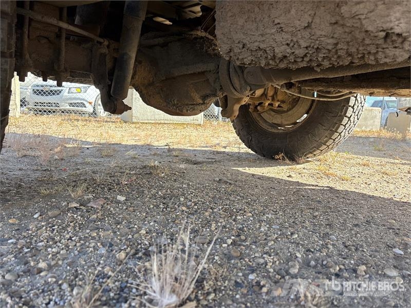 Ford F-250 XL 4x4 Crew Cab Pickup Other