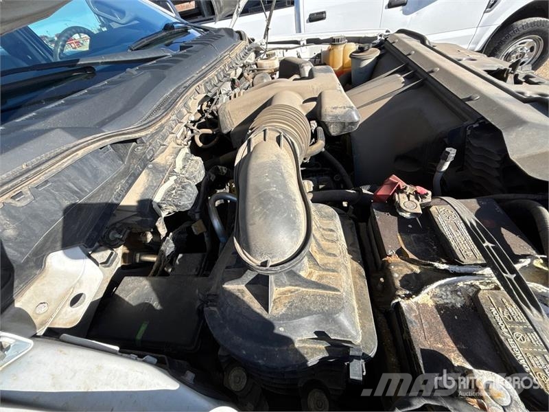 Ford F-250 XL 4x4 Extended Cab Pickup Ostalo